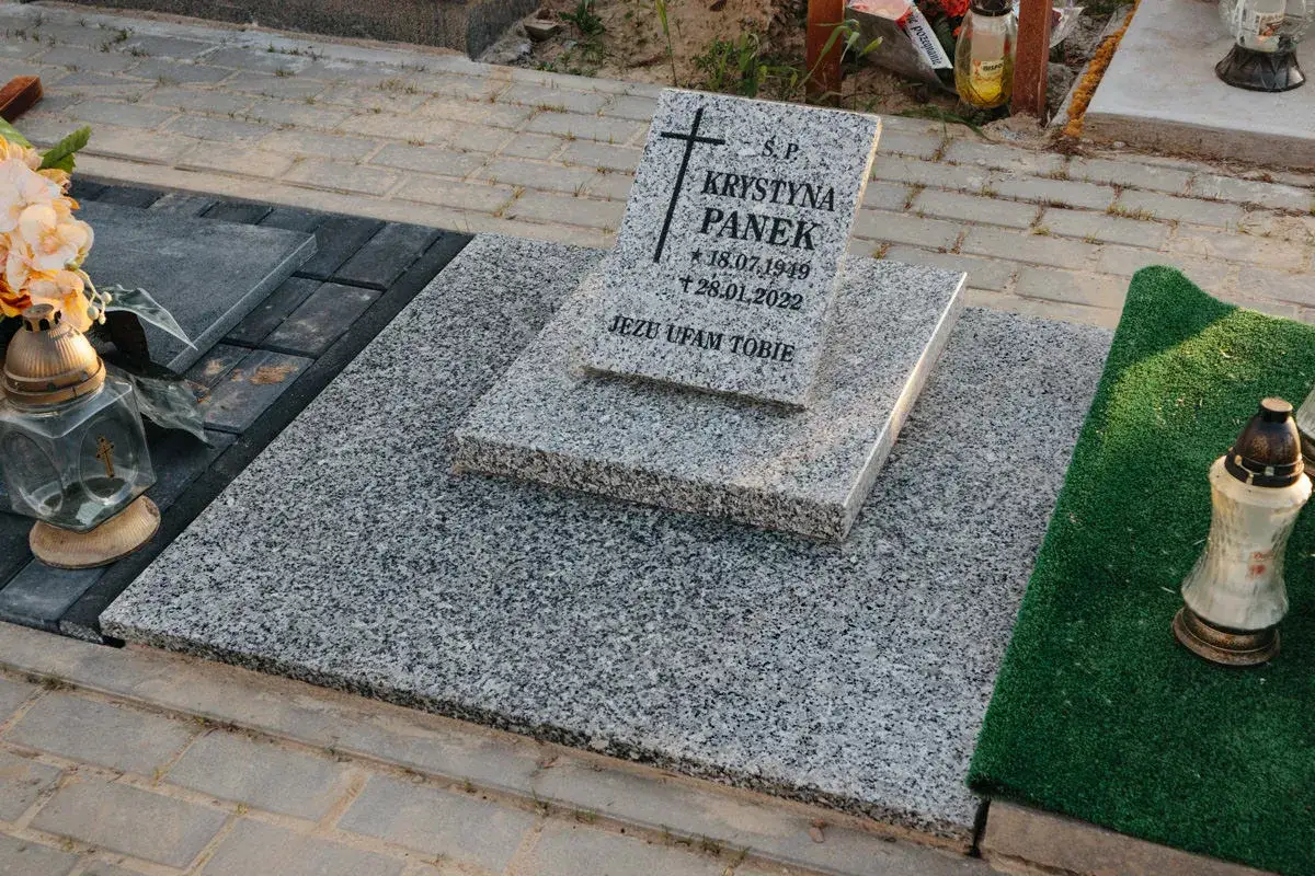 Nagrobki różne rodzaje i style