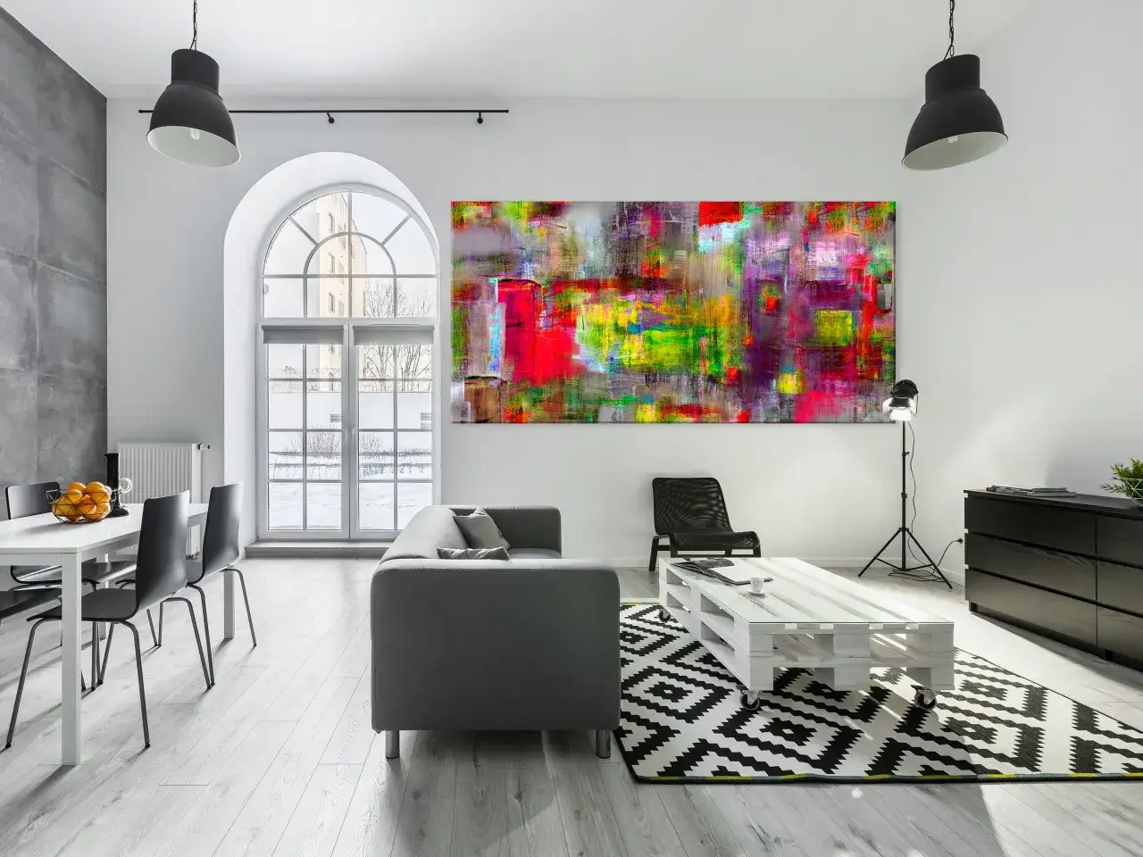 Aranżacja salonu z obrazem DIY