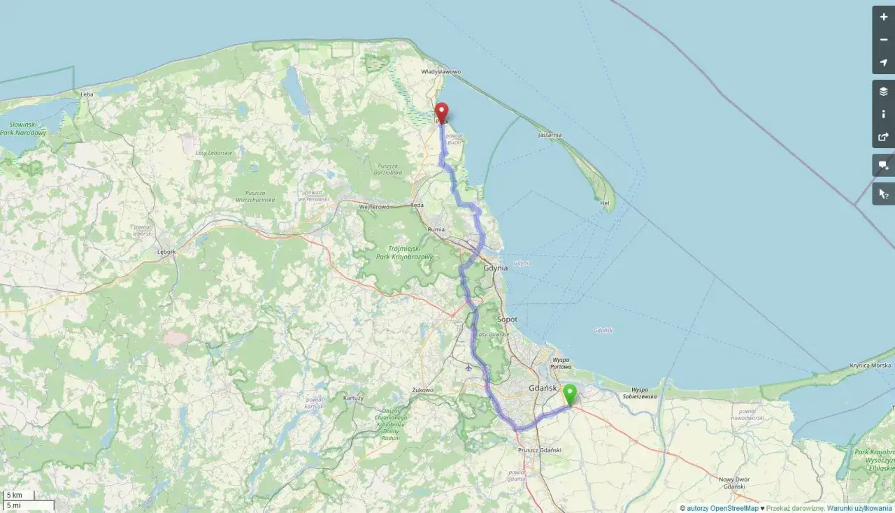 Trasa z Władysławowa przez Gdynię do Gdańska. Widoczny natężenie ruchu na drogach Trójmiasta.