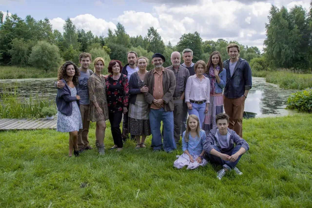 Obsada serialu Dom nad rozlewiskiem