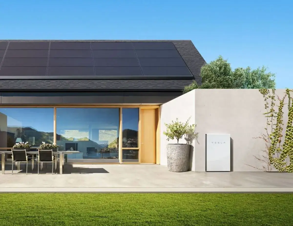 Produkty energetyczne Tesli Powerwall Solar Roof