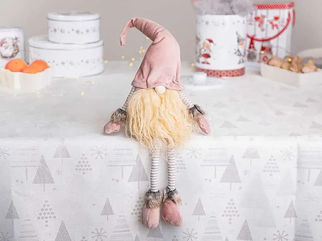 r&oacute;żne style i dekoracje skrzat&oacute;w