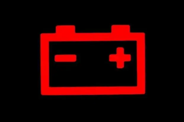 kontrolka ładowania akumulatora na desce rozdzielczej