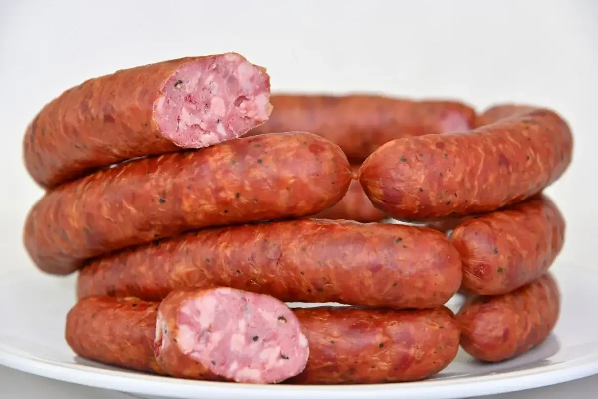 Zdjęcie Kiełbasa z dzika: cena, jakość i gdzie kupić? Sprawdź!