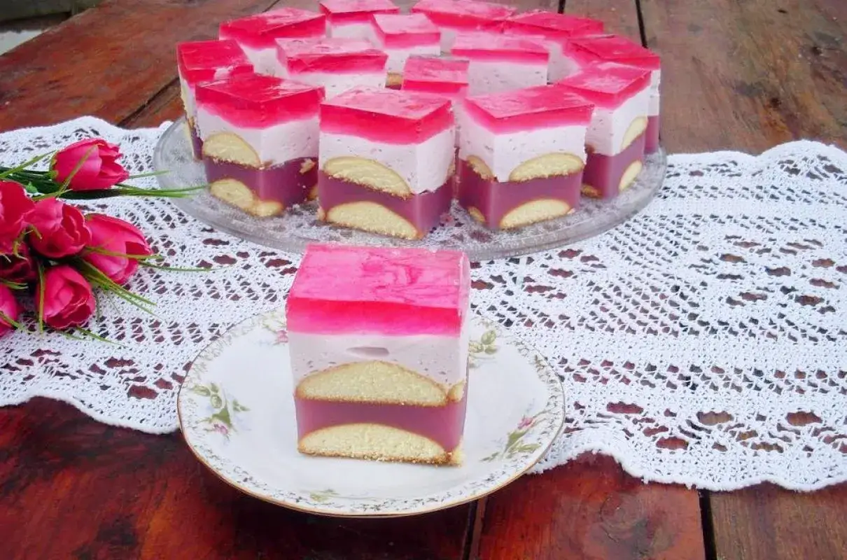 Ciasto Fiona bez pieczenia gotowe