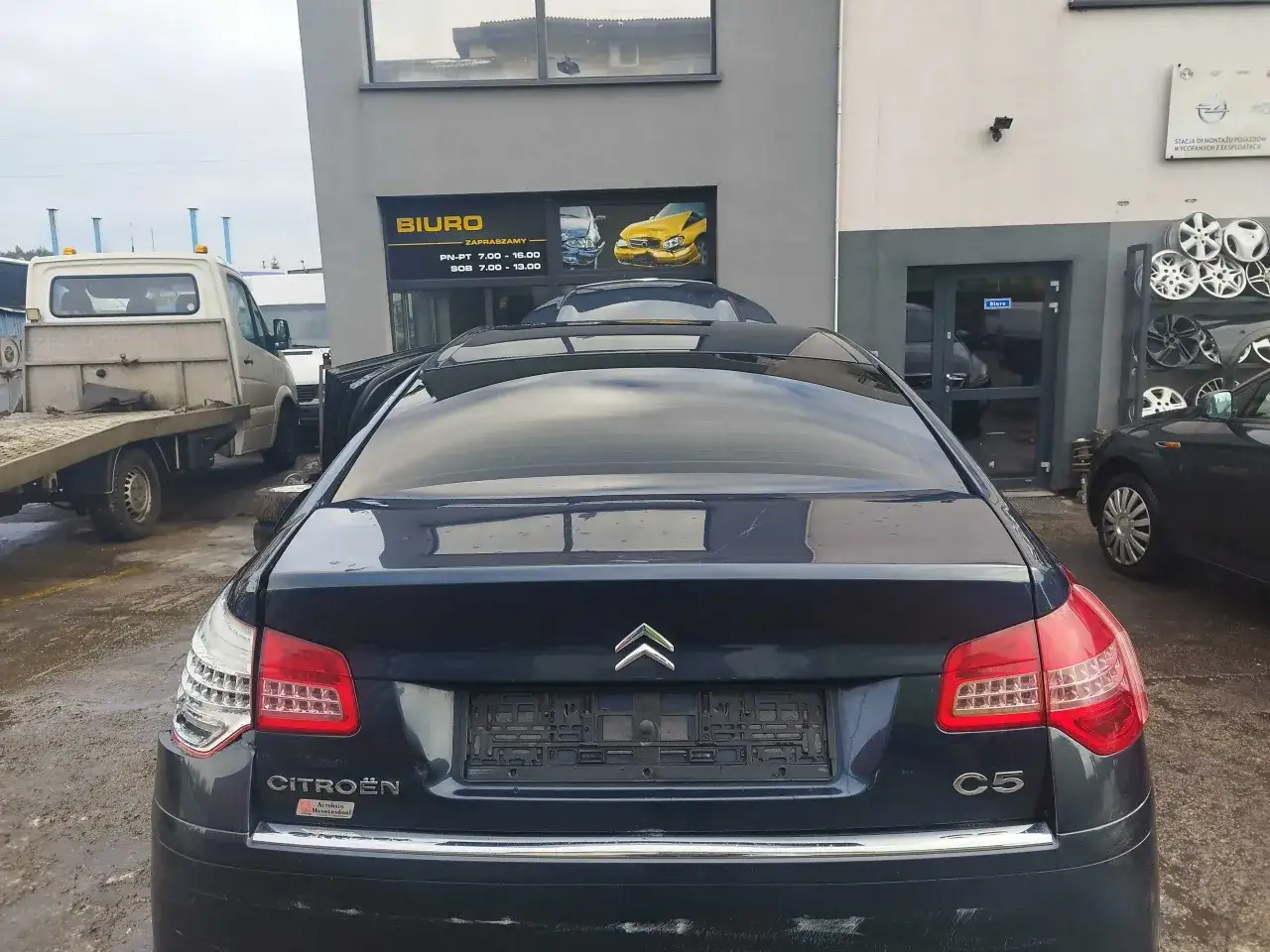 Citroen C5 sedan klapa bagażnika opada