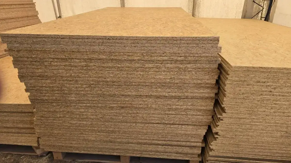 Zdjęcie Jaka grubość płyty OSB na dach altany zapewni stabilność i trwałość?