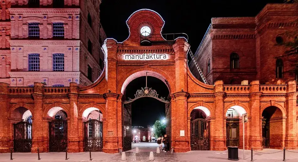 Manufaktura Łódź nocą