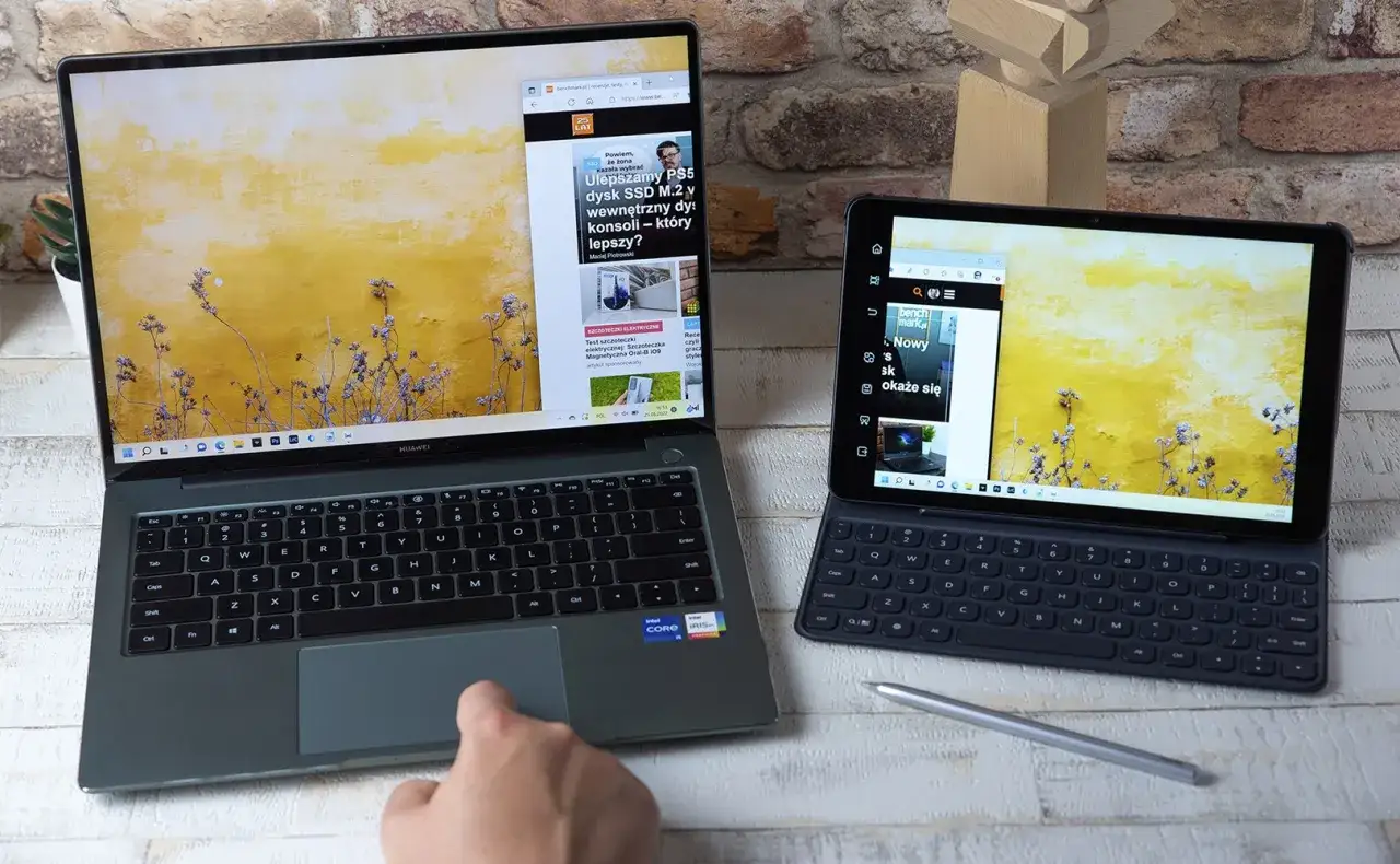 Drugi monitor do laptopa, tablet graficzny dla ucznia, ergonomiczna mysz i klawiatura
