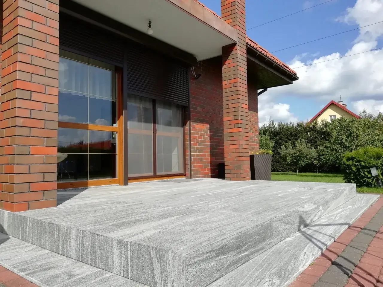 taras granitowy płomieniowany