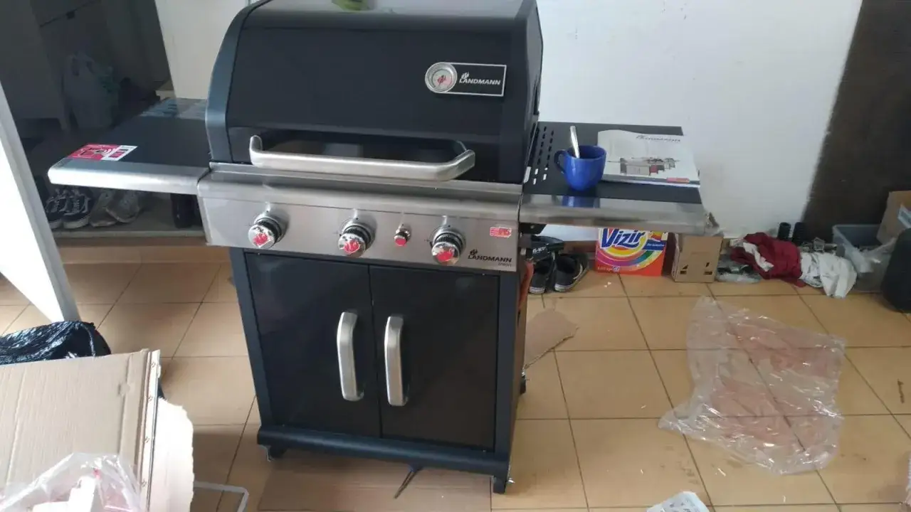 Grill gazowy Landmann Triton vs grill węglowy Landmann Komfort