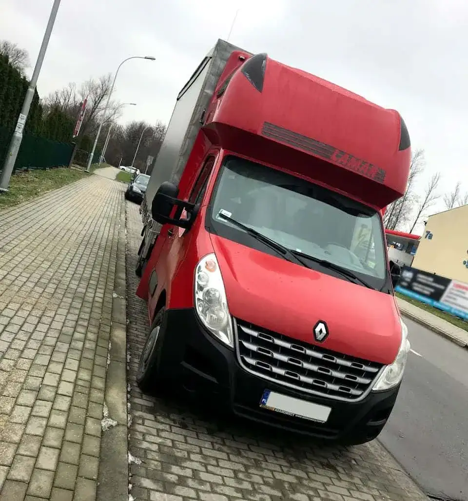 Zdjęcie Jak zostać kierowcą busa - wymagania i kroki, które musisz znać