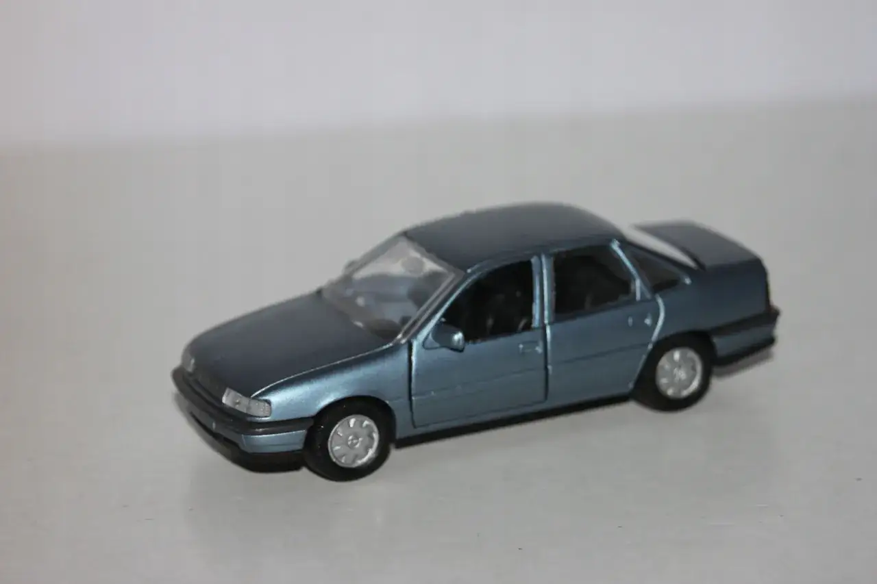 Zdjęcie Najlepsze modele zabawek Opel Vectra, które musisz zobaczyć