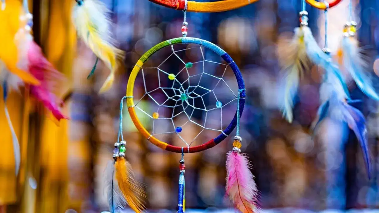Zdjęcie Naszyjnik łapacz snów co oznacza? Odkryj jego głębokie znaczenie
