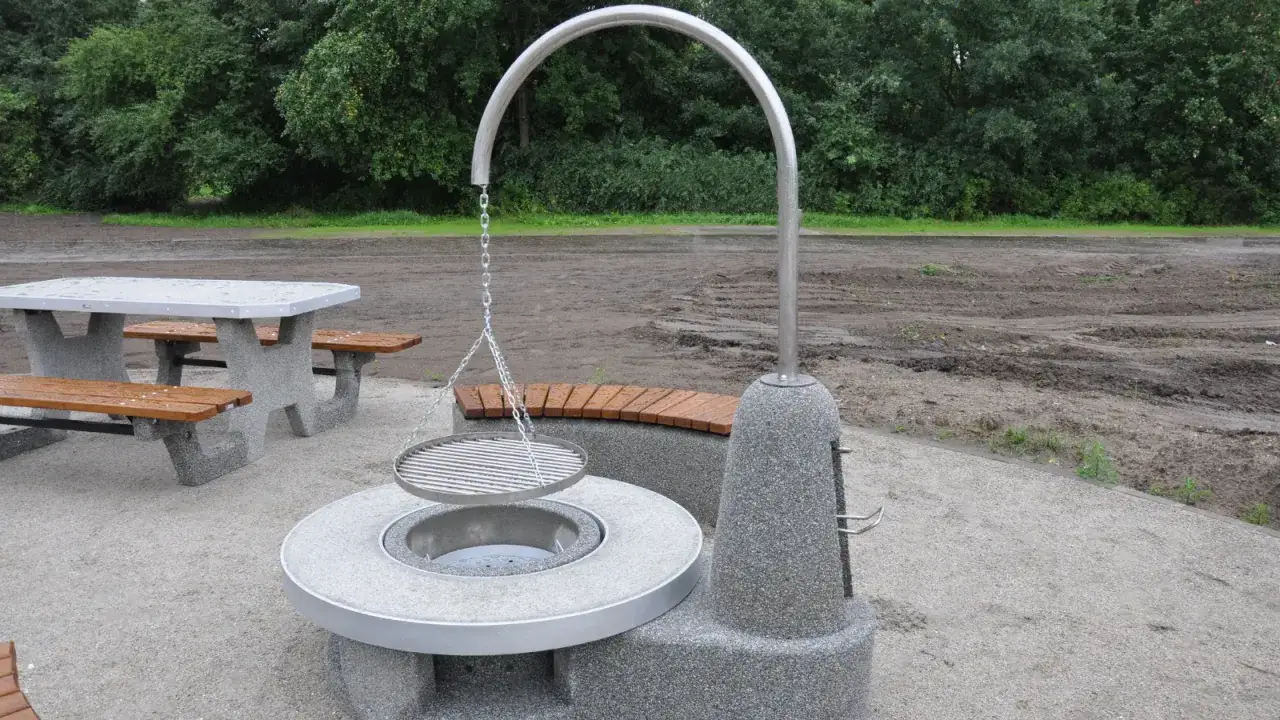 Zdjęcie Montaż grilla betonowego: uniknij najczęstszych błędów i problemów