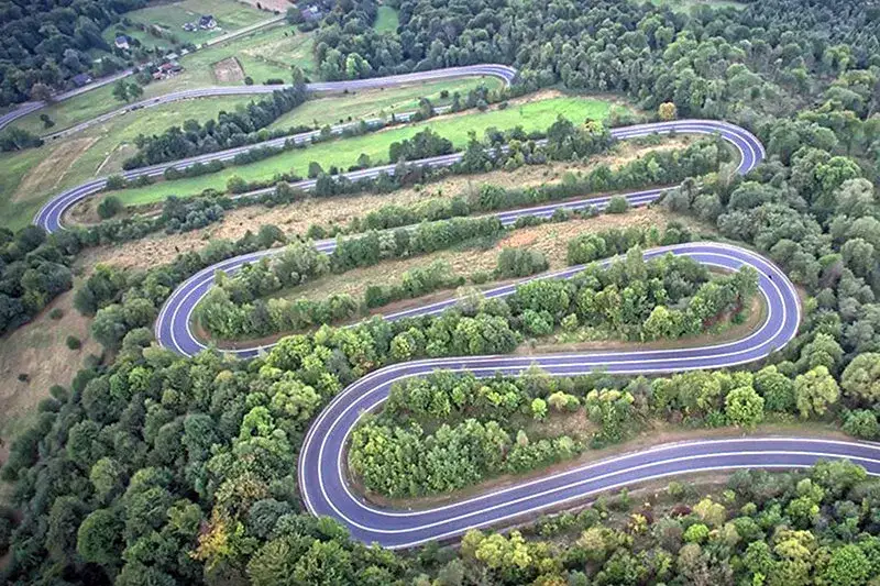 Zdjęcie Najpiękniejsze trasy motocyklowe w zachodniopomorskim, które musisz znać