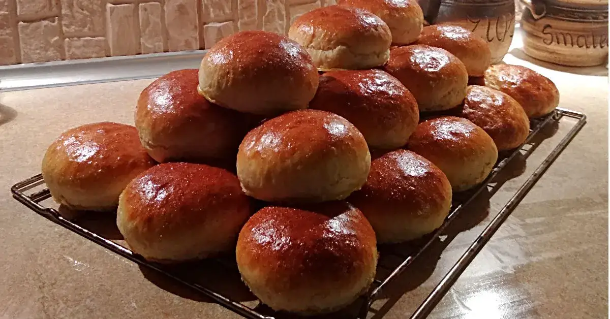 Zdjęcie Gdzie kupić bułki do hamburgerów? Sprawdź najlepsze miejsca w mieście