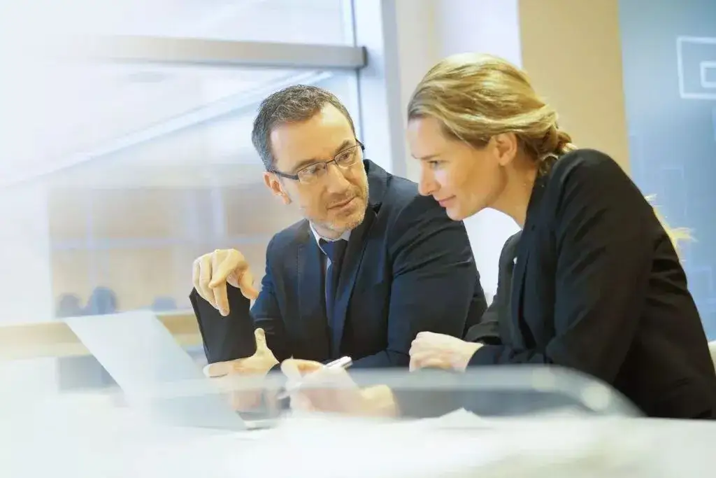 Zdjęcie Czy instrukcja obiegu dokumentów jest obowiązkowa dla firm w Polsce?