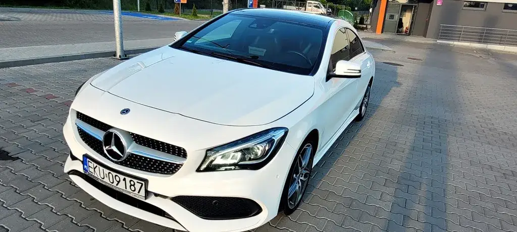 Zdjęcie Mercedes-Benz CLA AMG - moc, osiągi i różnice między modelami
