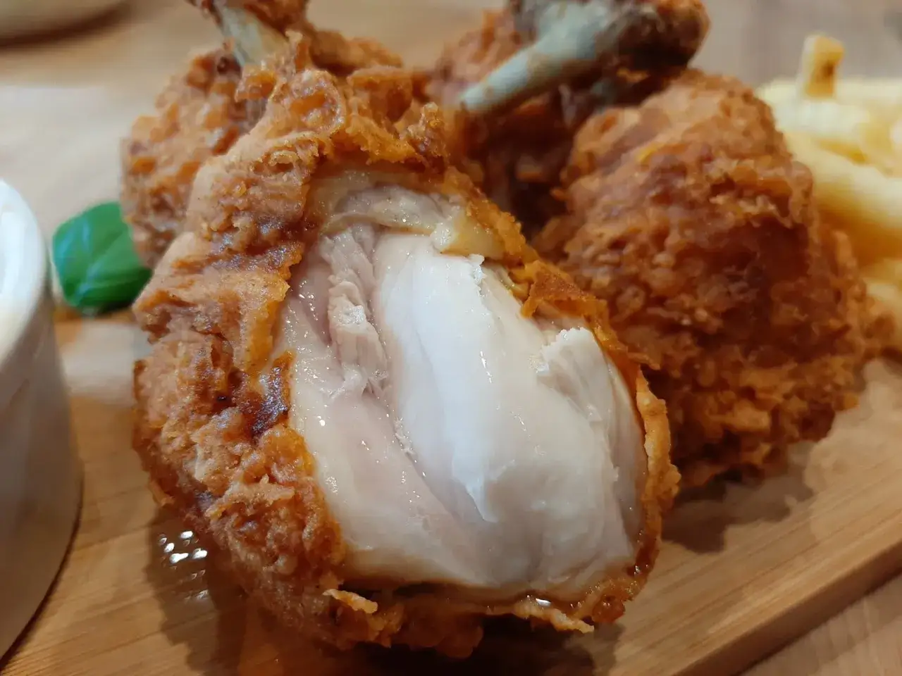 Zdjęcie Udka jak z KFC z piekarnika – idealny przepis na chrupiące danie