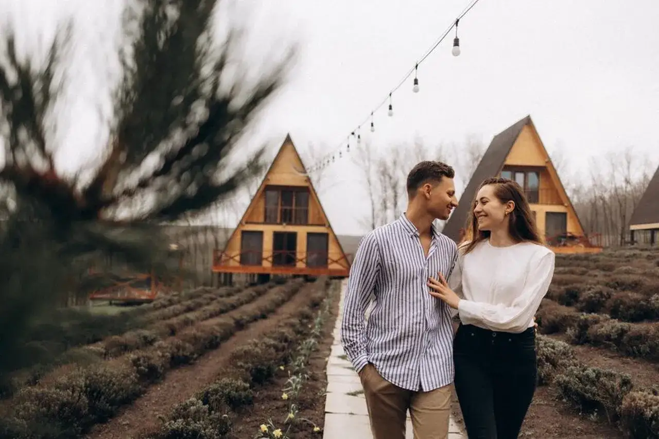 Zdjęcie Co zabrać na romantyczny weekend, aby uniknąć nieprzyjemnych niespodzianek?