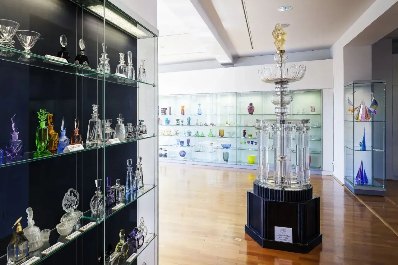 Muzeum Szkła i Biżuterii Jablonec nad Nysą wnętrze