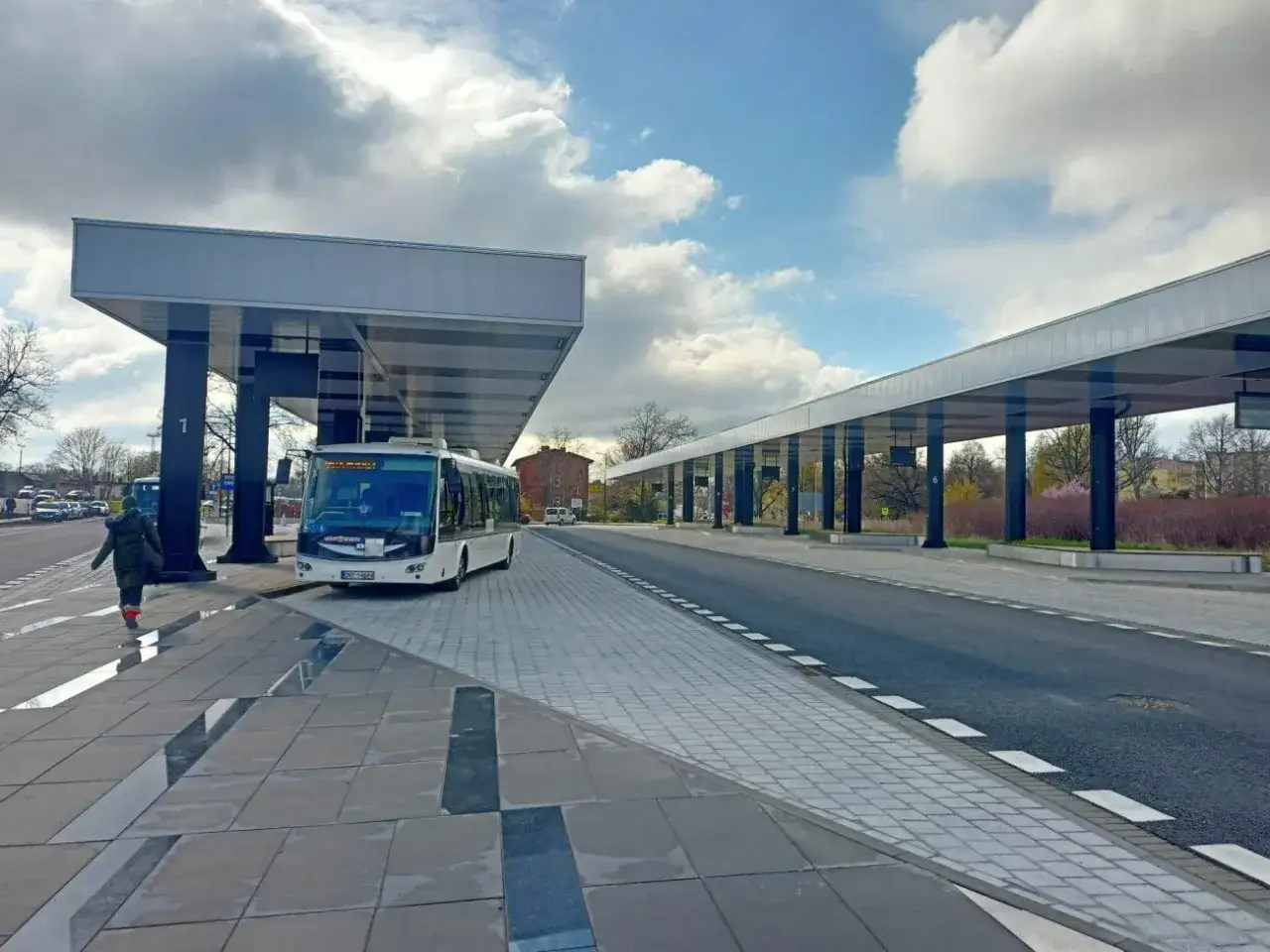 Dworzec autobusowy Nysa ul. Racławicka