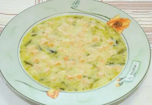 Zdjęcie Jak zrobić zupę porową, która zachwyci smakiem i prostotą przygotowania