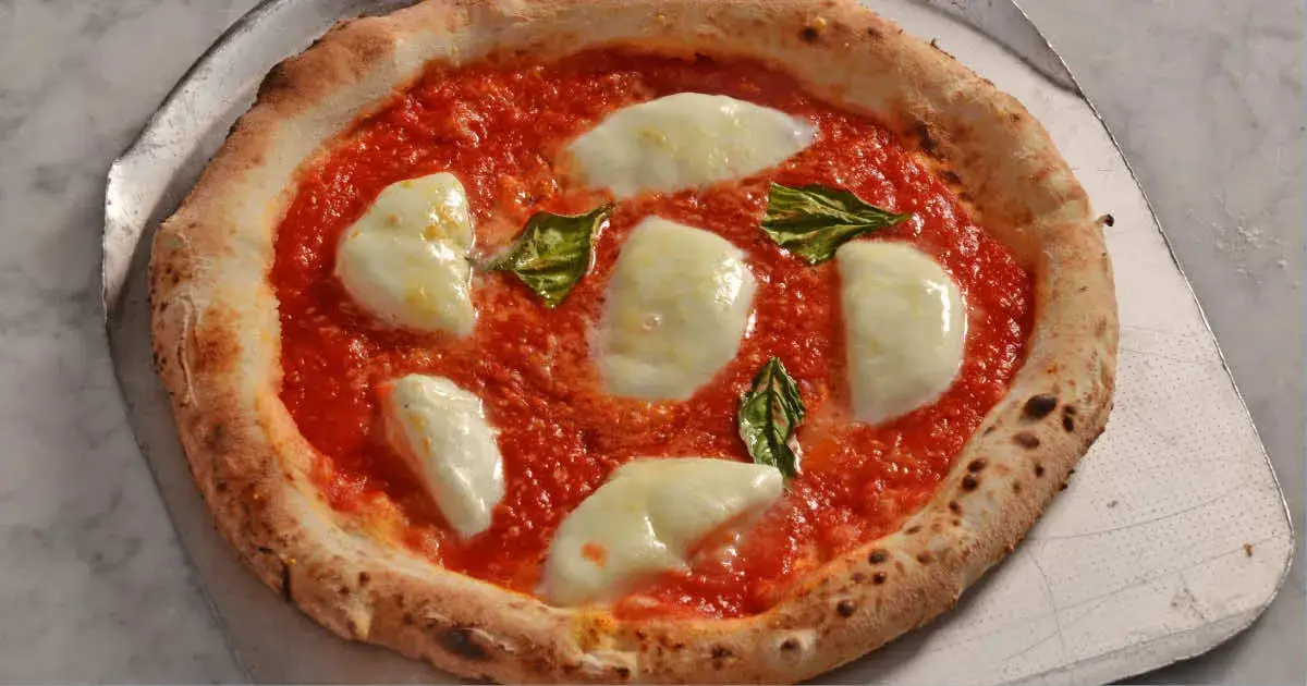 Osuszanie mozzarelli na pizzę krok po kroku