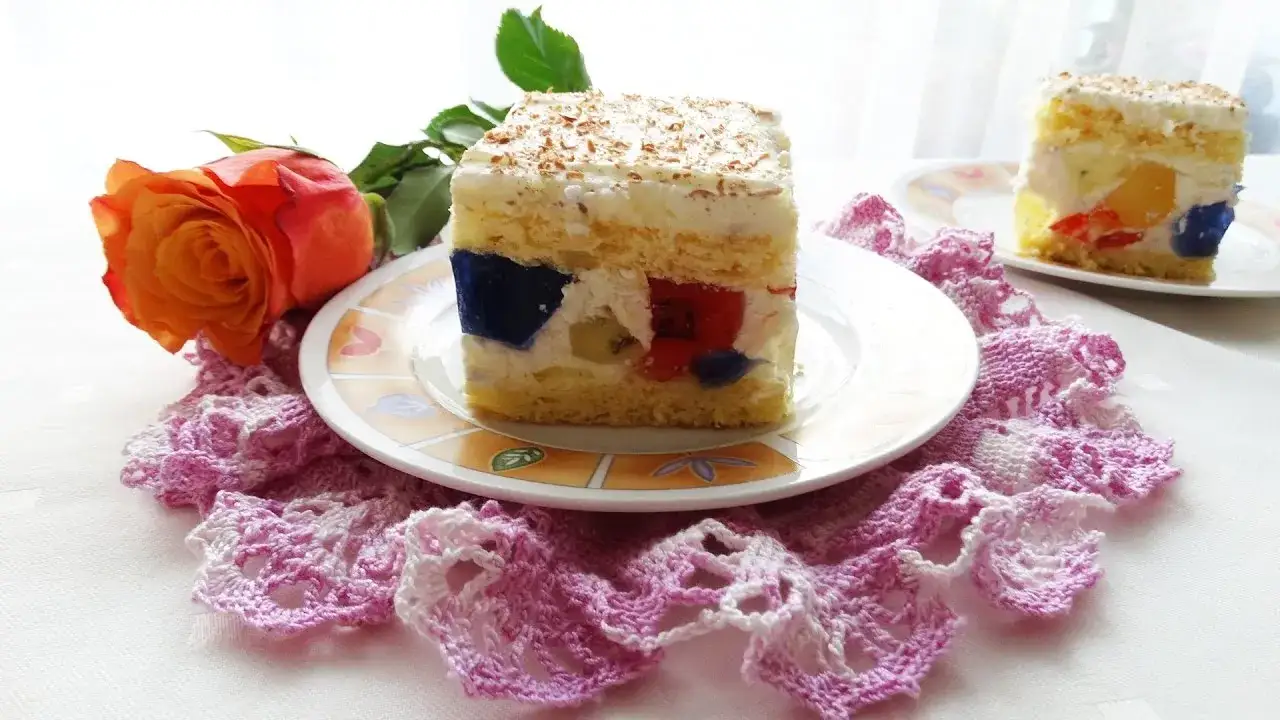 wariacje śmietanowiec z galaretkami