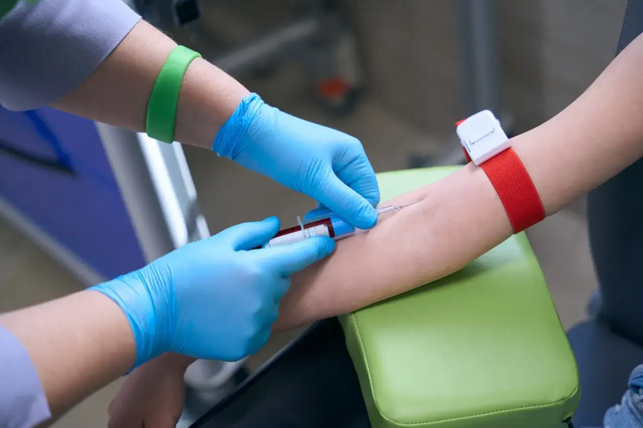 Pobieranie krwi w sobotę. Czy laboratoria pracują w sobotę? Tak, w nagłych wypadkach.