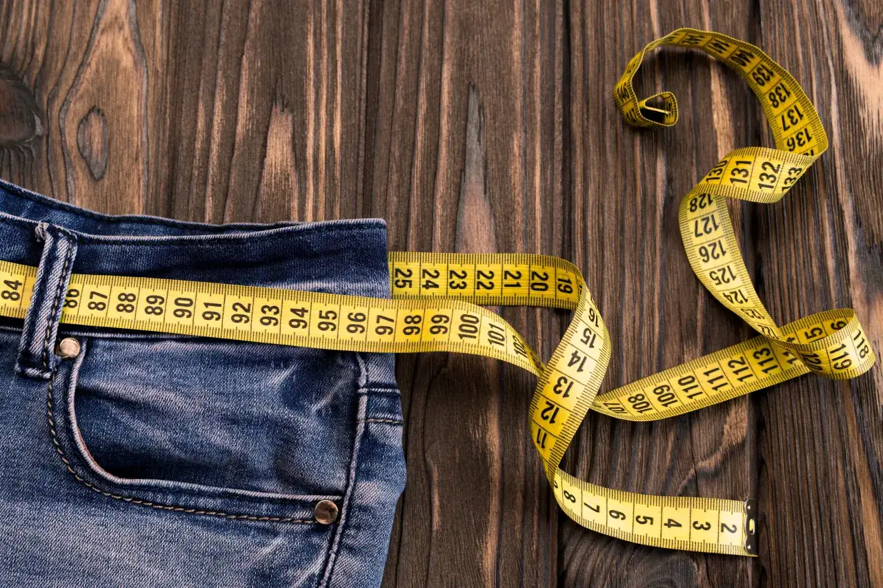 mierzenie spodni na płasko centymetrem