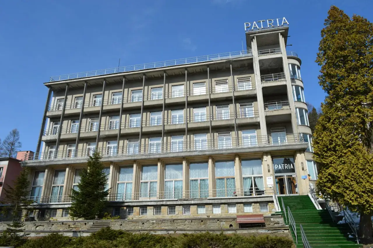 Sanatorium Patria w Krynicy-Zdroju. Sprawdź sanatorium krynica zdr&oacute;j cennik i zaplanuj sw&oacute;j pobyt.