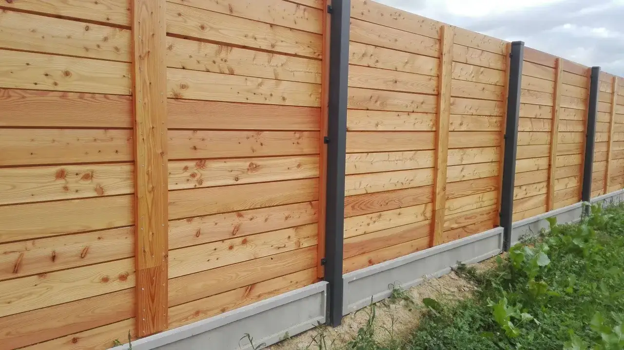 betonowanie słupk&oacute;w ogrodzeniowych