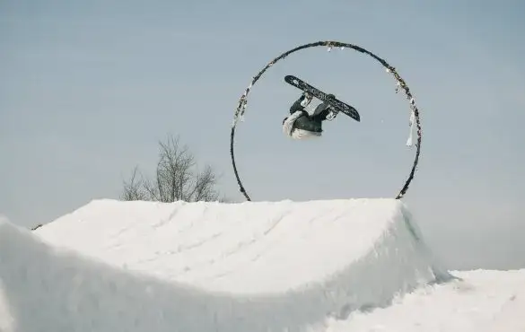 Czarny Groń snowpark setup przeszkody