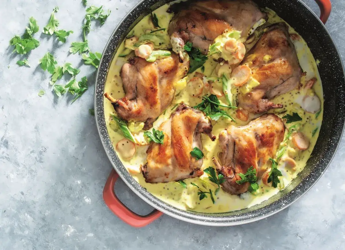 przepis kr&oacute;lik w śmietanie