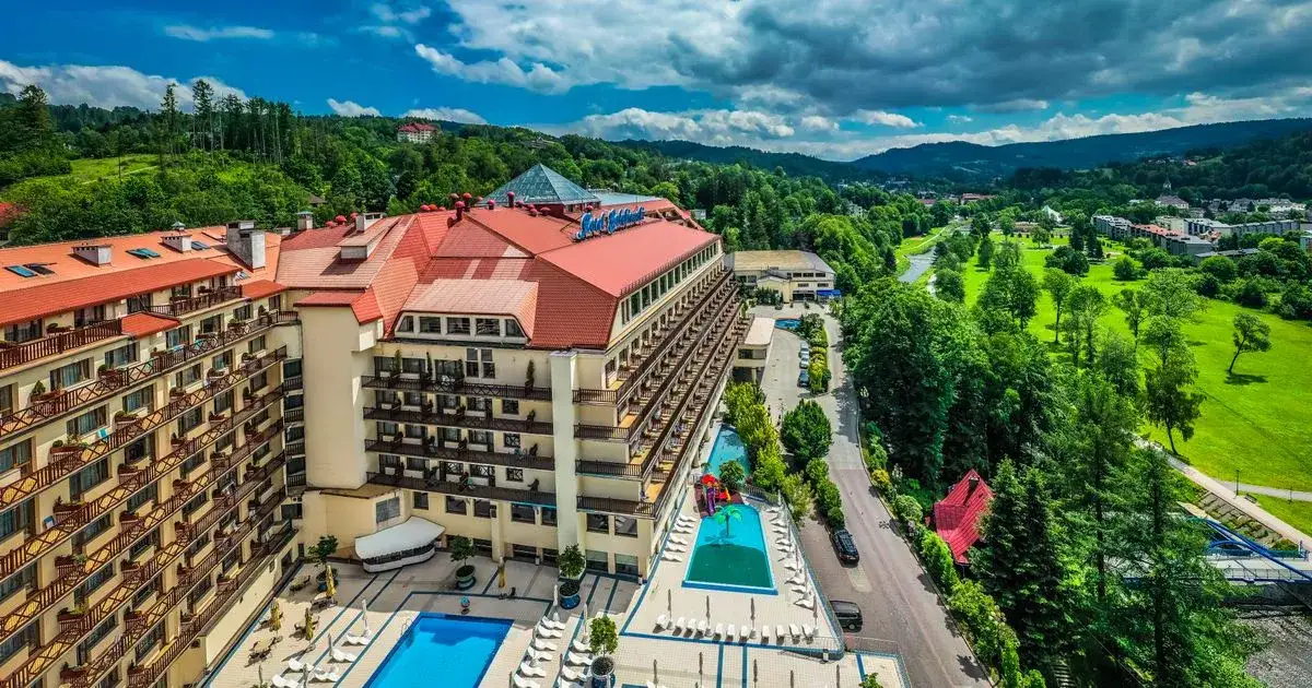 Zdjęcie Hotel Gołębiewski gdzie są? Odkryj najlepsze lokalizacje w Polsce