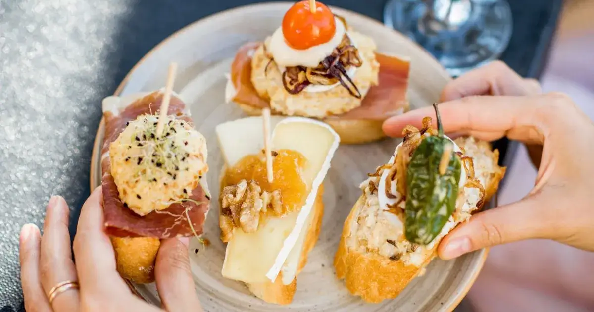 variedad tapas espa&ntilde;olas