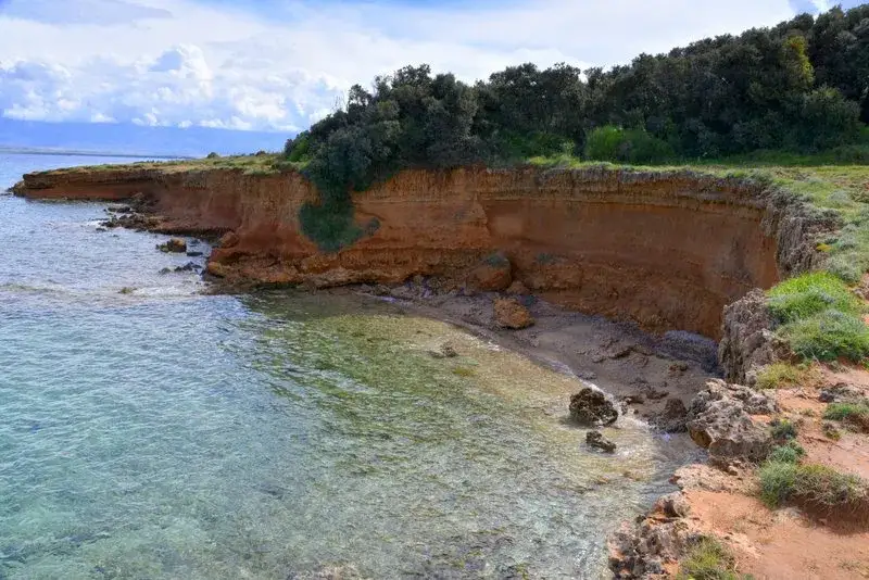 Crvene Stijene czerwone skały wyspa Vir Chorwacja