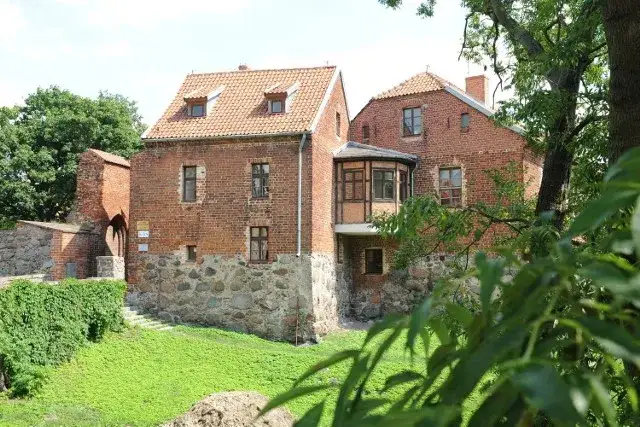 Zdjęcie Zamek w Sztumie: Fascynująca historia i tajemnice średniowiecznej warowni