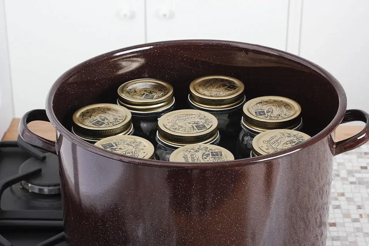 pasteryzacja słoik&oacute;w