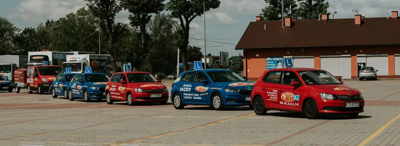 Zdjęcie Ceny kursów prawa jazdy w Tarnowie: Porównaj i zaoszczędź