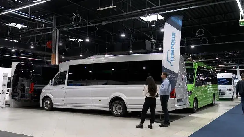 Zdjęcie Który bus pali najmniej? Odkryj najoszczędniejsze modele na rynku