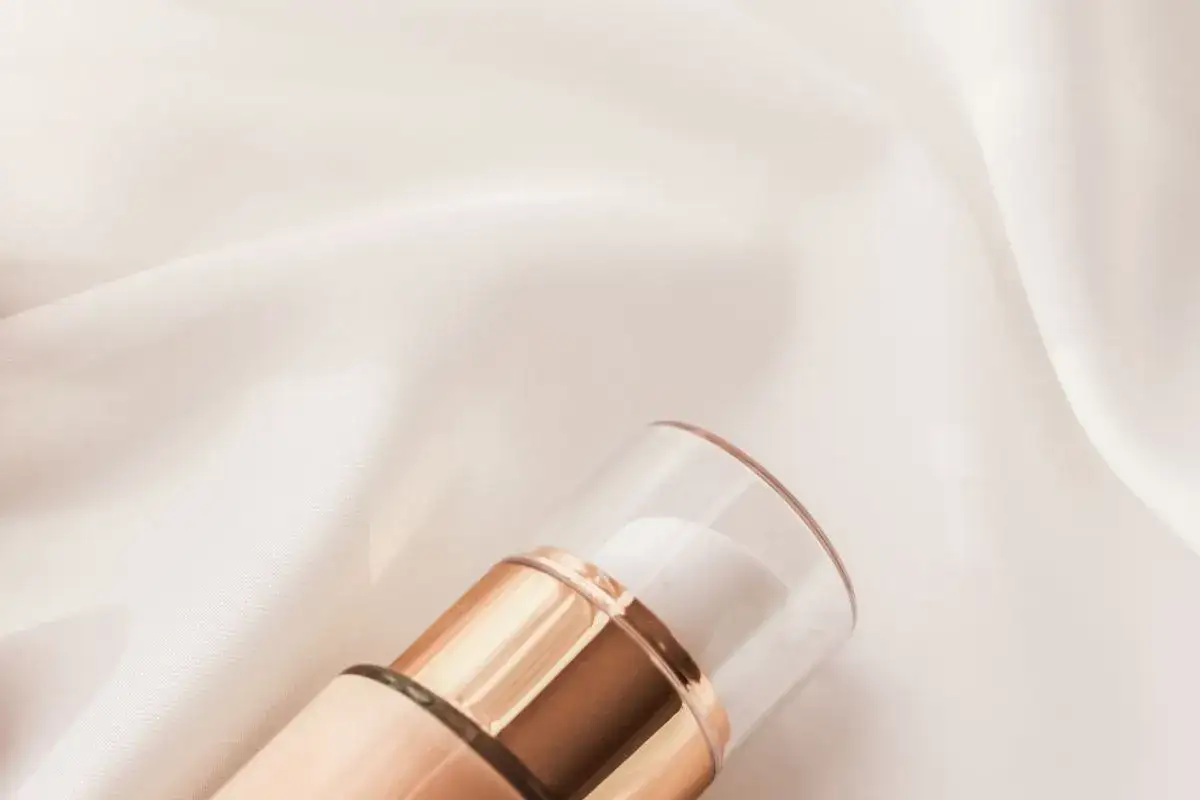 Zdjęcie Co to jest krem BB i CC? Różnice, zastosowanie i wybór dla Ciebie