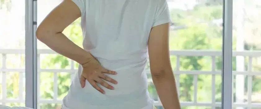 Zdjęcie Bóle nerki objawy: Jak rozpoznać i zrozumieć dolegliwości nerek