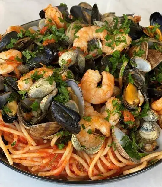 Zdjęcie La meilleure recette de pâtes aux fruits de mer qui va épater vos invités