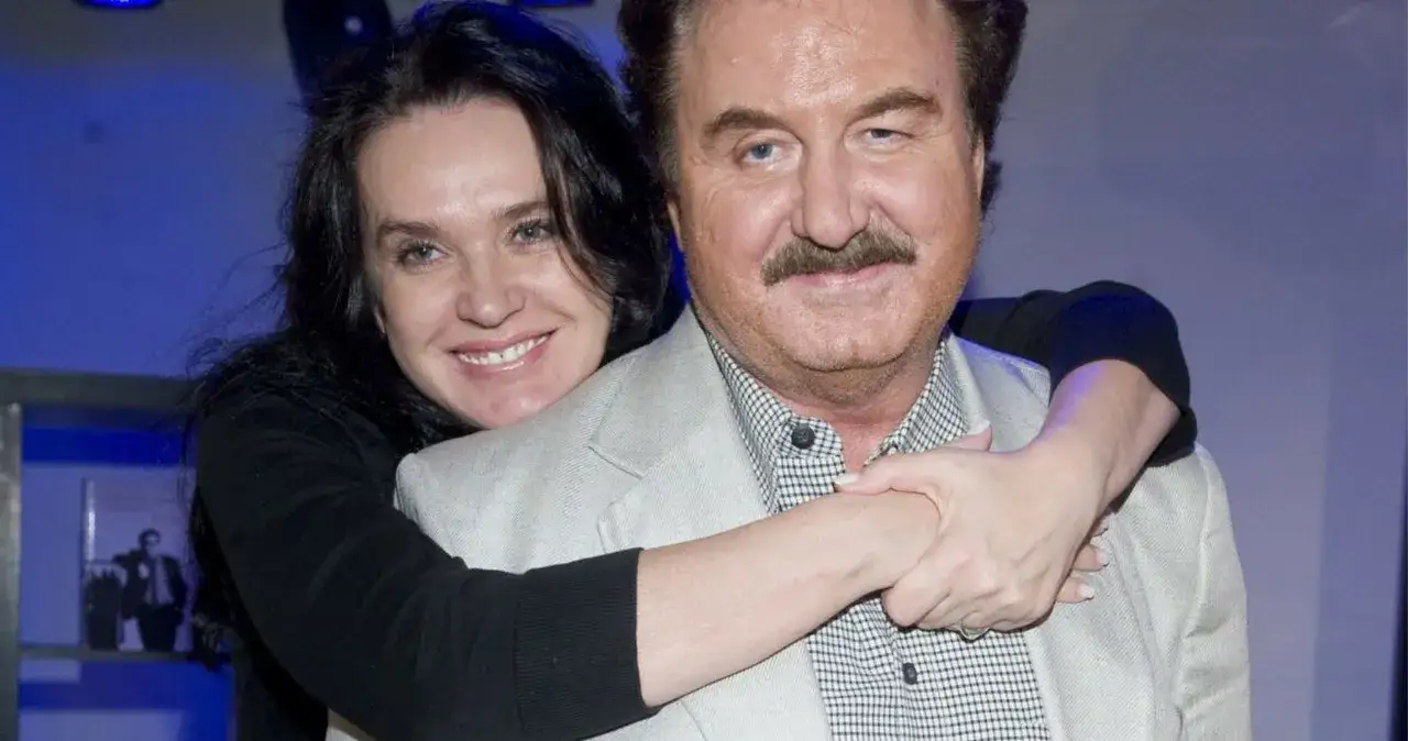 Zdjęcie Ile lat ma żona Krawczyka Krzysztofa? Zaskakujące informacje o Ewie