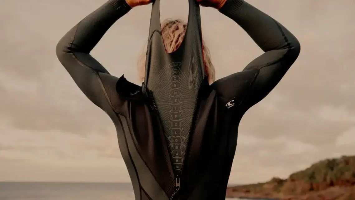 Zdjęcie Jaka pianka do windsurfingu? Wybierz najlepszą dla siebie i uniknij błędów