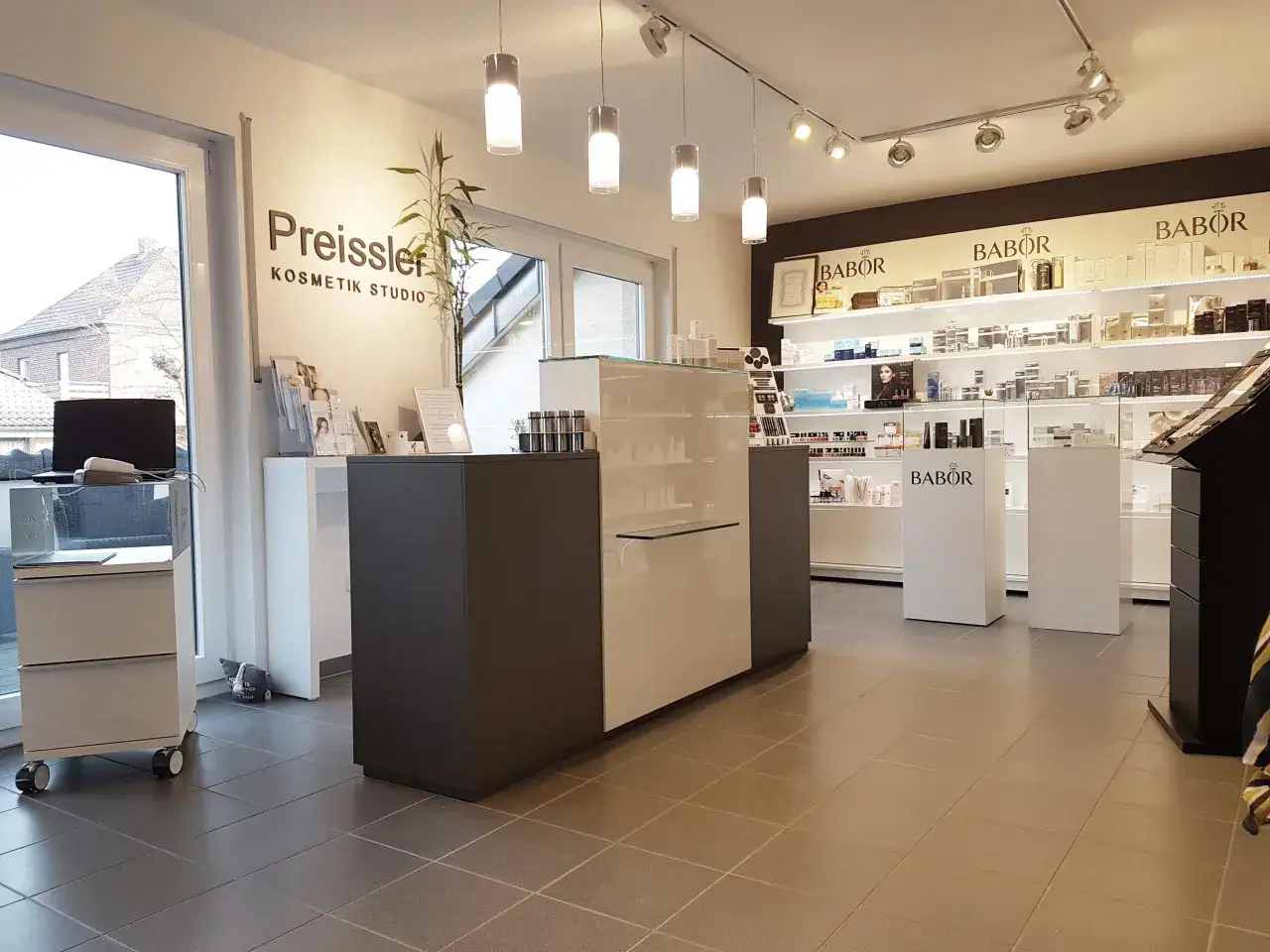 Zdjęcie Die besten kosmetik studios in deiner Nähe und ihre einzigartigen Behandlungen