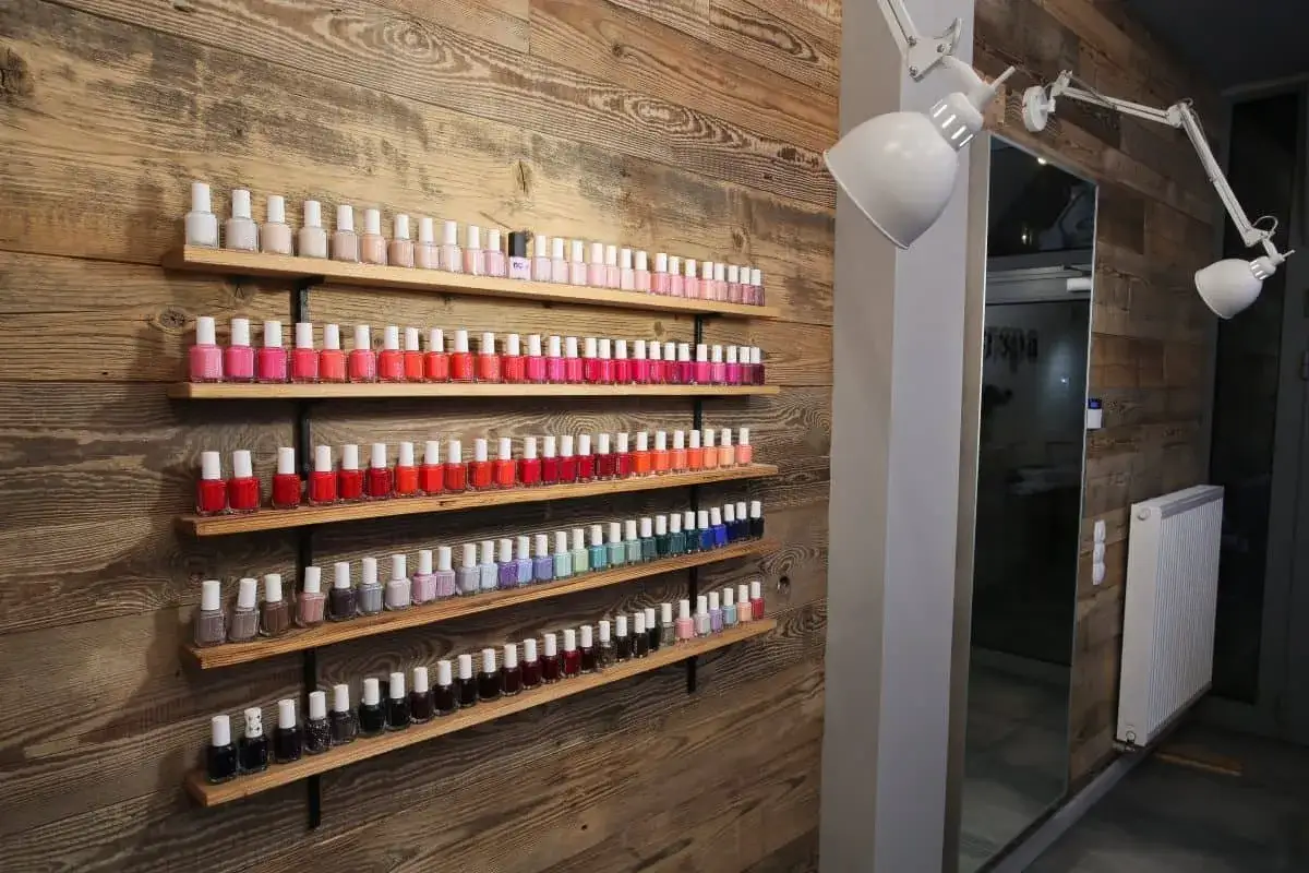 Zdjęcie Manicure klasyczny co to jest? Odkryj jego zalety i przebieg